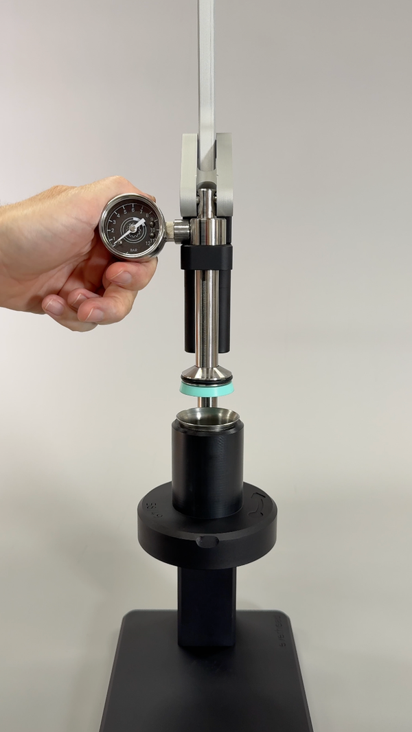 Adjust the Leverhead Espresso Machine Pressure Gage